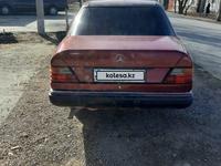 Mercedes-Benz E 200 1989 года за 600 000 тг. в Алматы