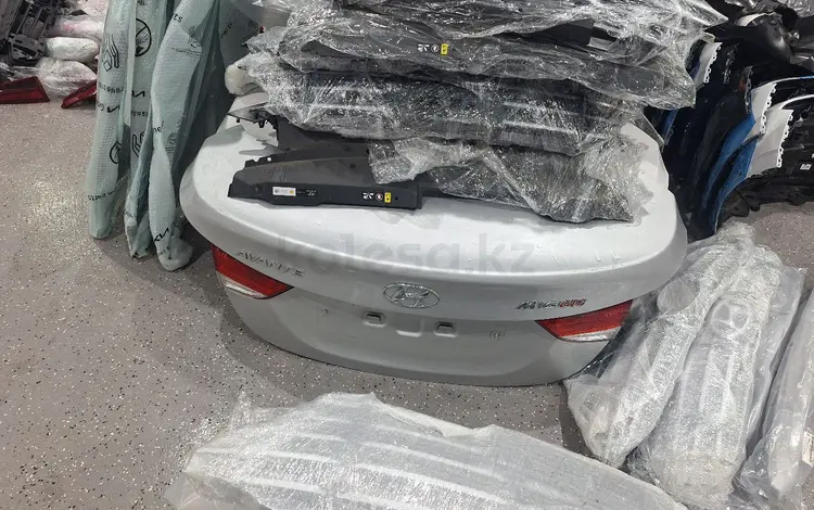 Задний крышки багажа на корейские авто разных моделий. за 10 000 тг. в Шымкент