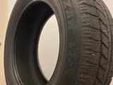 Зимние липучки Bridgestone blizzak vrx за 50 000 тг. в Костанай