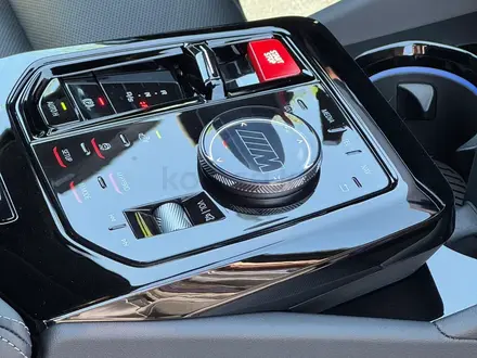 BMW M5 2025 года за 89 000 000 тг. в Алматы – фото 13