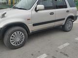 Honda CR-V 1997 года за 2 750 000 тг. в Алматы – фото 2