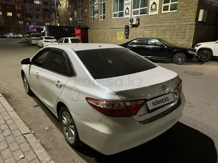 Toyota Camry 2015 года за 7 500 000 тг. в Астана – фото 5