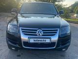 Volkswagen Touareg 2007 года за 6 000 000 тг. в Алматы – фото 4
