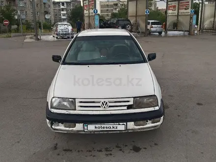 Volkswagen Vento 1992 года за 800 000 тг. в Караганда – фото 2