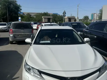 Toyota Camry 2020 года за 15 000 000 тг. в Атырау