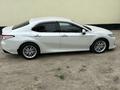 Toyota Camry 2020 года за 15 000 000 тг. в Атырау – фото 11