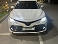 Toyota Camry 2020 года за 15 000 000 тг. в Атырау – фото 2