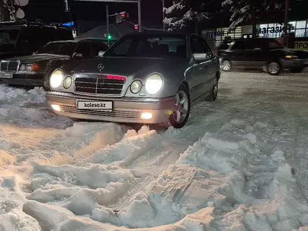 Mercedes-Benz E 280 1997 года за 3 500 000 тг. в Алматы – фото 13