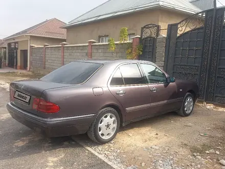 Mercedes-Benz E 300 1995 года за 1 700 000 тг. в Шымкент – фото 3