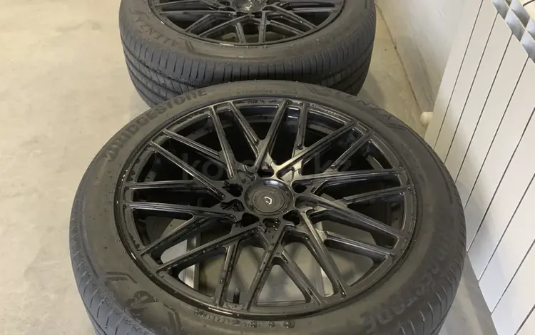 Диски с шинами. Шины bridgestone. Диски vossen. за 900 000 тг. в Алматы