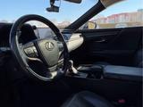 Lexus ES 250 2019 года за 20 000 000 тг. в Атырау – фото 4