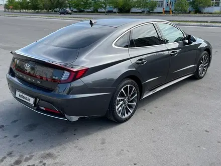 Hyundai Sonata 2021 года за 15 999 999 тг. в Алматы – фото 3