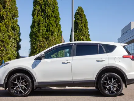 Toyota RAV4 2019 года за 10 500 000 тг. в Алматы – фото 3