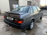 Volkswagen Passat 1993 года за 1 800 000 тг. в Уральск – фото 5