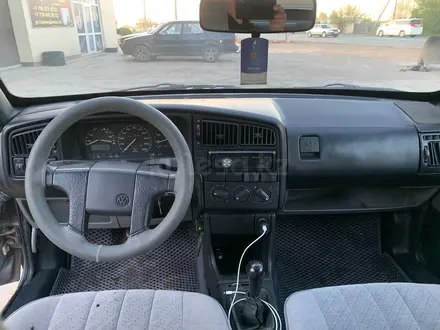 Volkswagen Passat 1993 года за 1 800 000 тг. в Уральск – фото 10