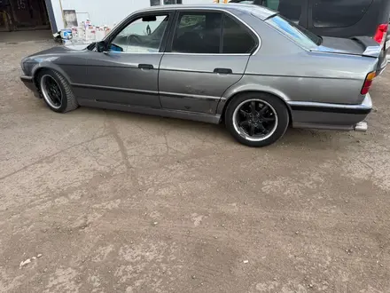 BMW 525 1992 года за 1 000 000 тг. в Караганда – фото 2