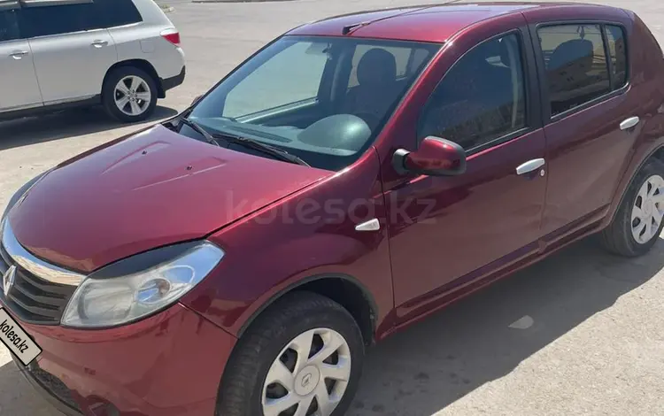 Renault Sandero 2013 годаүшін3 300 000 тг. в Актау