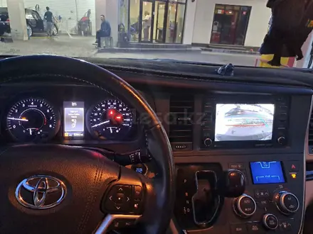 Toyota Sienna 2018 года за 16 000 000 тг. в Шымкент – фото 6