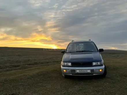 Mitsubishi Space Runner 1995 года за 1 800 000 тг. в Алматы