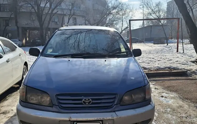 Toyota Ipsum 1996 года за 2 100 000 тг. в Алматы