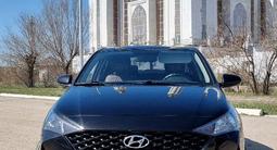 Hyundai Accent 2021 года за 8 370 000 тг. в Актобе – фото 2