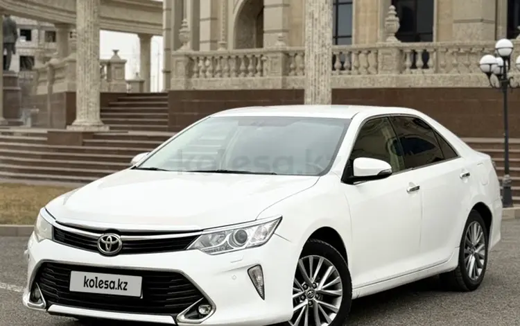 Toyota Camry 2016 годаүшін11 500 000 тг. в Атырау