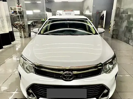 Toyota Camry 2016 года за 8 000 000 тг. в Атырау – фото 5