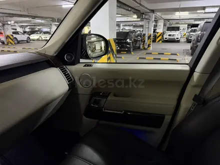 Land Rover Range Rover 2014 года за 27 000 000 тг. в Алматы – фото 16