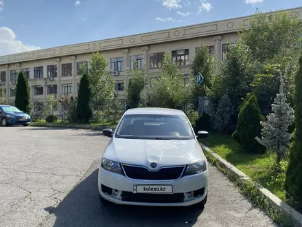 Skoda Rapid 2014 года за 3 000 000 тг. в Алматы