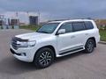 Toyota Land Cruiser 2016 годаүшін33 500 000 тг. в Астана