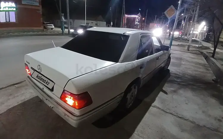 Mercedes-Benz E 220 1993 годаfor1 500 000 тг. в Кызылорда