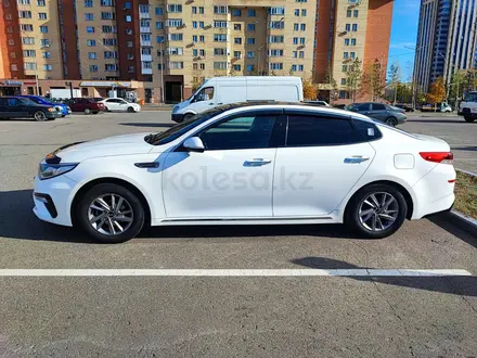 Kia K5 2019 года за 10 200 000 тг. в Астана – фото 11