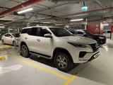 Toyota Fortuner 2022 года за 19 200 000 тг. в Астана – фото 2
