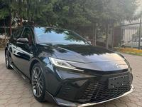 Toyota Camry 2024 года за 18 300 000 тг. в Алматы