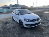 Volkswagen Polo 2016 годаүшін4 700 000 тг. в Атырау – фото 2