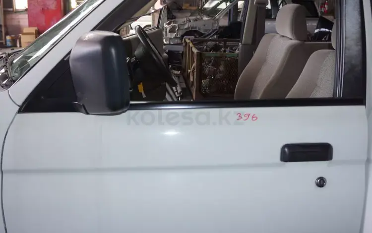 Дверь переднюю левую Mitsubishi Challenger за 35 000 тг. в Усть-Каменогорск