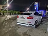 BMW X6 2010 года за 7 500 000 тг. в Алматы – фото 2