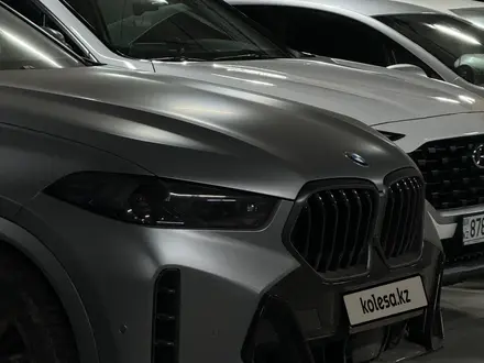 BMW X6 2023 года за 61 500 000 тг. в Астана