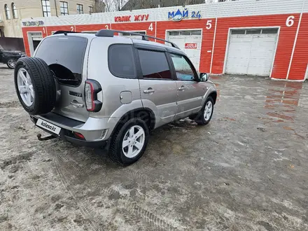 Chevrolet Niva 2015 года за 3 500 000 тг. в Актобе – фото 3