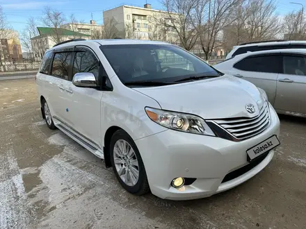 Toyota Sienna 2014 года за 15 750 000 тг. в Актау – фото 2