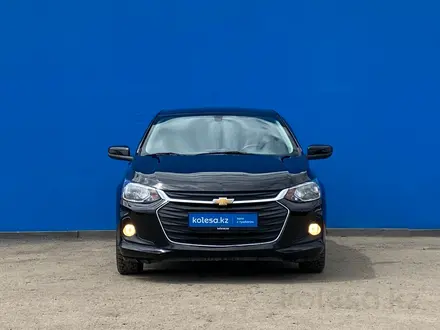 Chevrolet Onix 2023 года за 7 960 000 тг. в Алматы – фото 2
