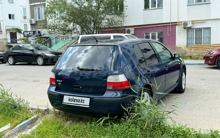 Volkswagen Golf 2000 годаүшін2 200 000 тг. в Атырау