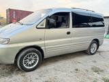 Hyundai Starex 2002 годаfor4 500 000 тг. в Алматы – фото 3