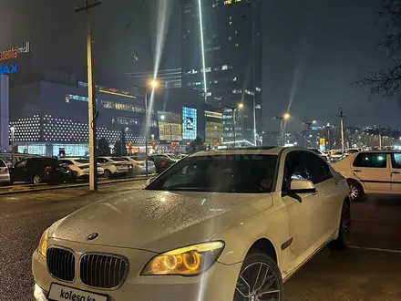 BMW 740 2009 года за 13 000 000 тг. в Алматы