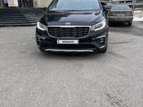 Kia Carnival 2019 года за 13 500 000 тг. в Шымкент