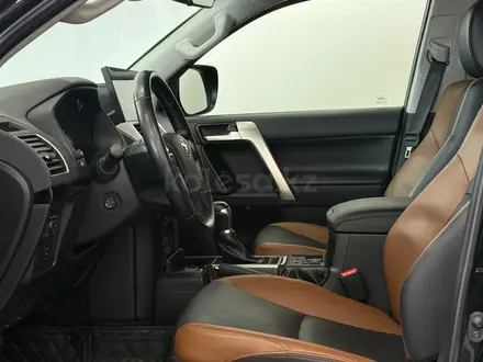 Toyota Land Cruiser Prado Luxe 2023 года за 37 900 000 тг. в Астана – фото 12