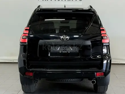 Toyota Land Cruiser Prado Luxe 2023 года за 37 900 000 тг. в Астана – фото 4