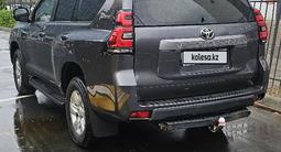 Toyota Land Cruiser Prado 2022 годаfor26 400 000 тг. в Актобе – фото 2