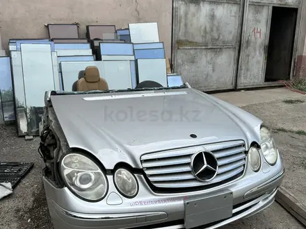 W211 универсал крышка багажника за 30 000 тг. в Алматы – фото 4