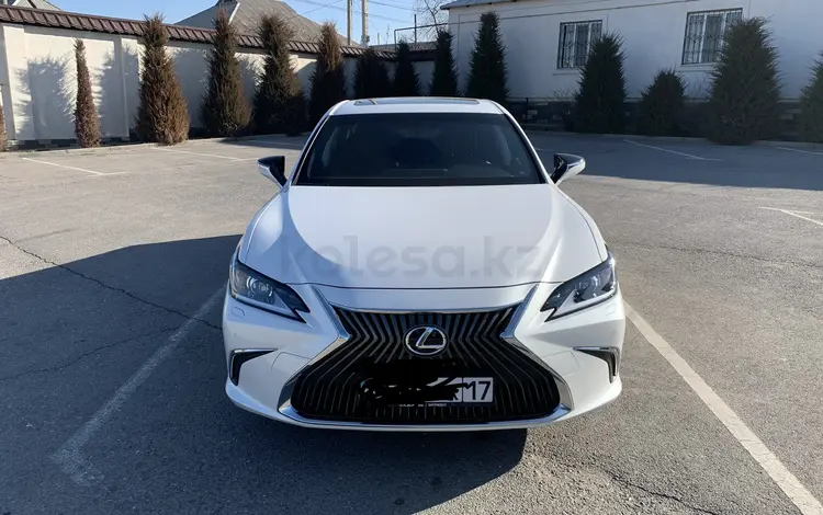 Lexus ES 250 2021 года за 26 500 000 тг. в Шымкент